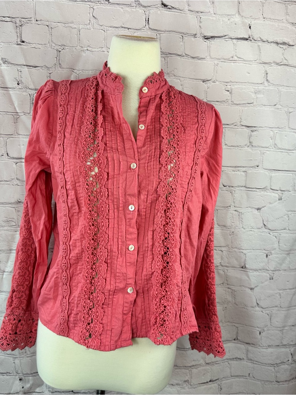 jennifer & grace dusty rose Lace cotton Button-up shirt boho feminine women S